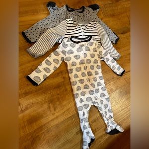 Cloud Island Set of 3 Newborn Onesies
